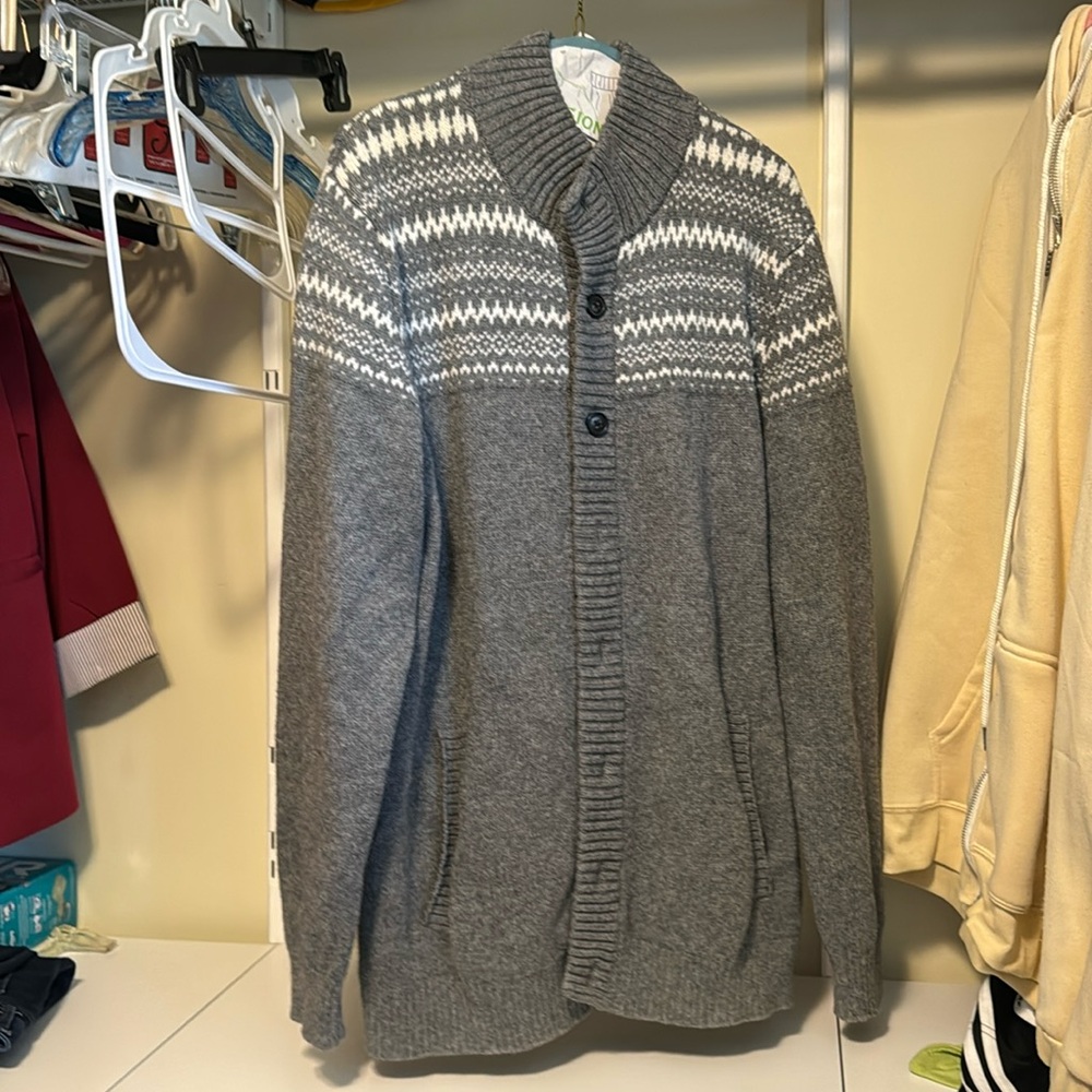 OLD NAVY never worn mends XL grey winter cardigan sweater